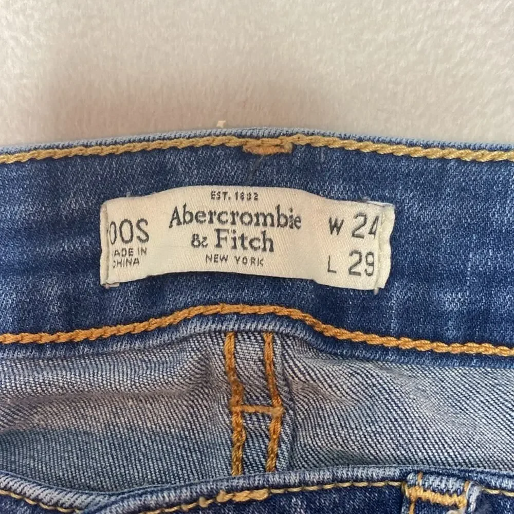 Abercrombie and Fitch blue jeans size 00S W 24 L 29
